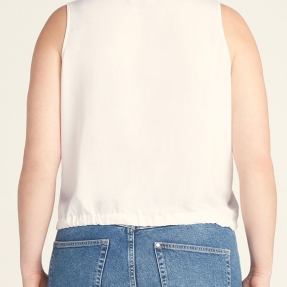 Eloqui sleeveless tie blouse 1X‎ - Picture 2 of 9